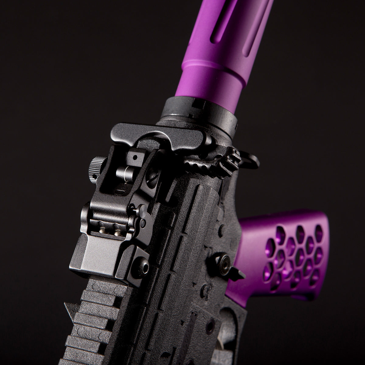 AR-15 Charging Handle With Latch (Gen 2)