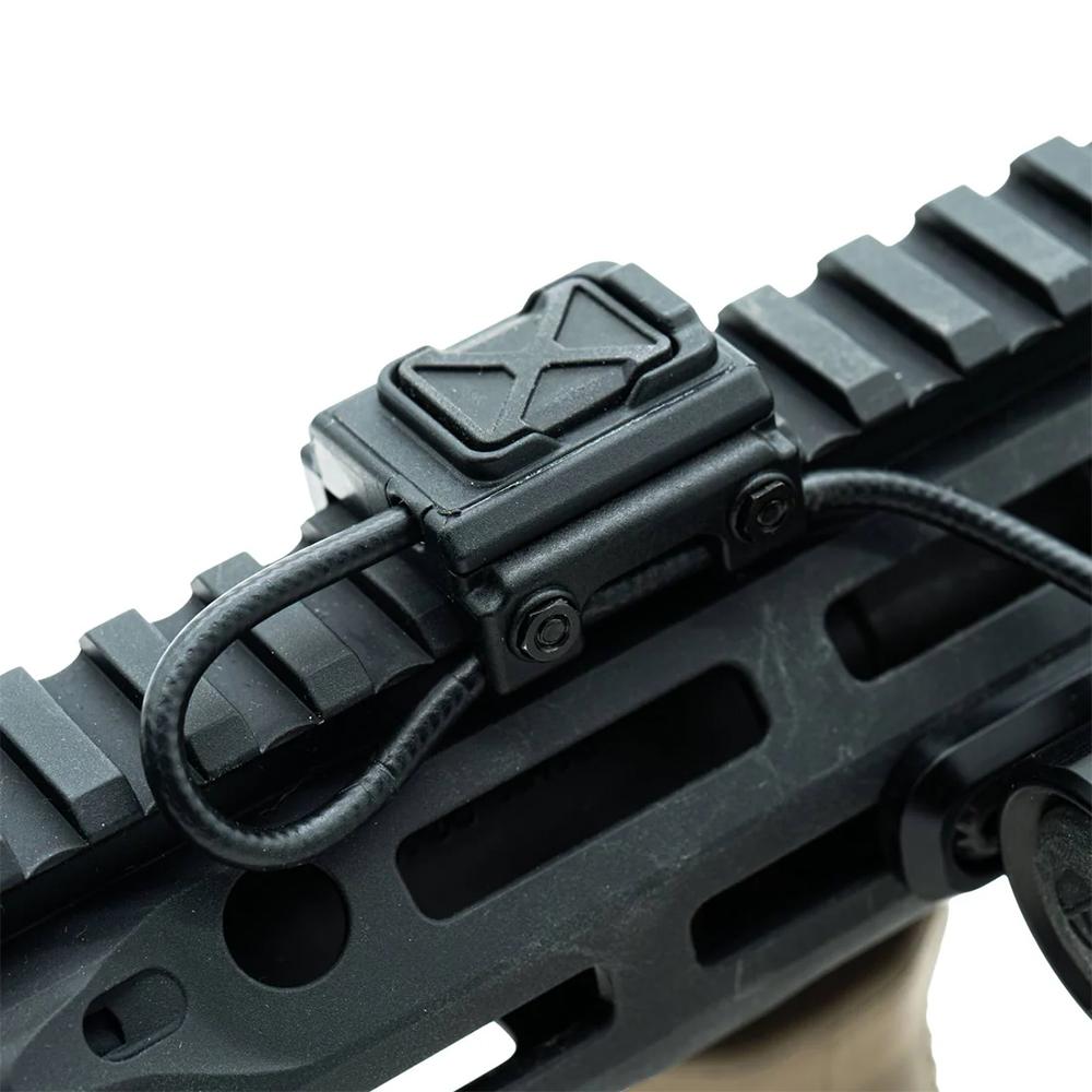 CLOUD DEFENSIVE REIN REMOTE SWITCH SINGLE FUNCTION CONSTANT ON BLK